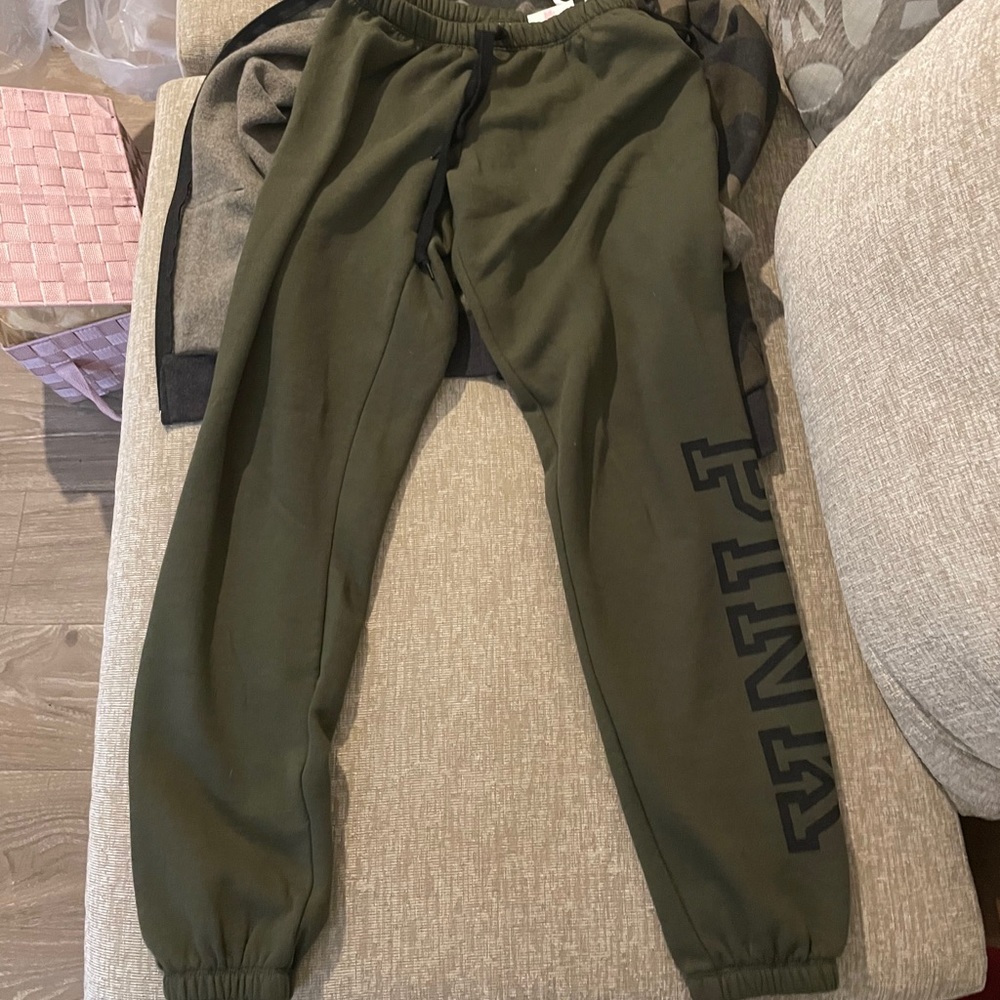Vs Pink hoodie and pants set khaki and military - Picture 7 of 9